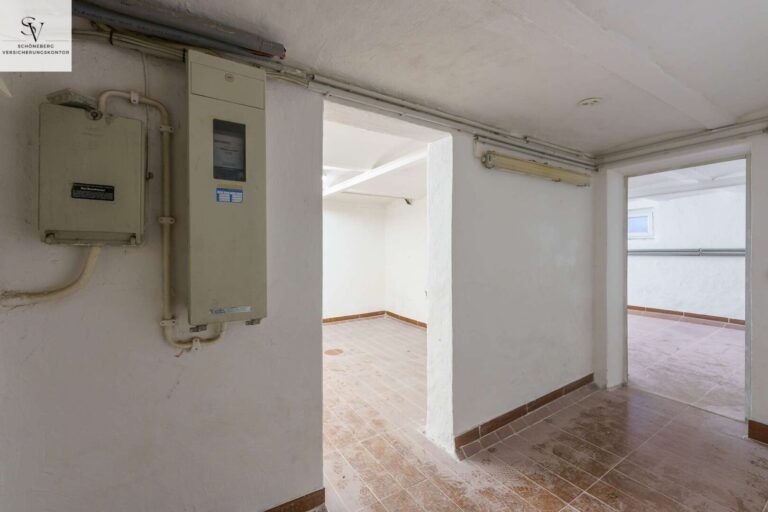 4143338 YbMhFPKuxMrqwpjdf8xUgiR3 Bild093